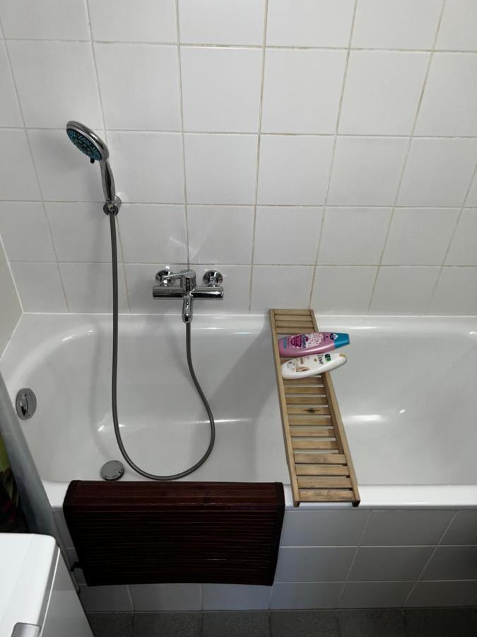 Beautiful Large Studio In Center Of Free Wifi Apartamento *